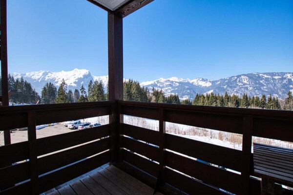 Ski-in/ski-out appartement voor 7 aan de piste in Morillon 1100 - thumbnail 2