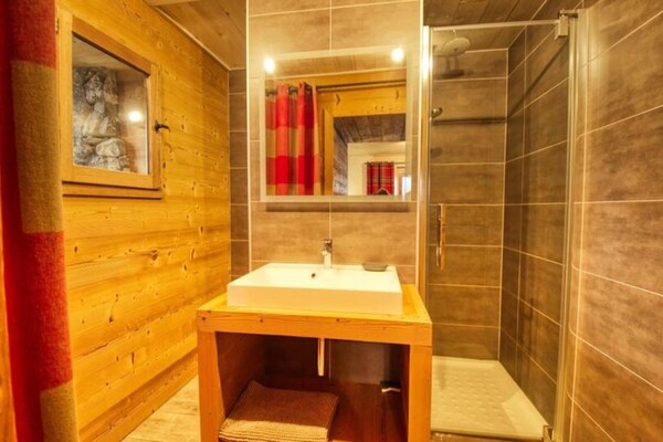 Charmant appartement in gerenoveerde boerderij bij Morillon, 8 pers. - thumbnail 3