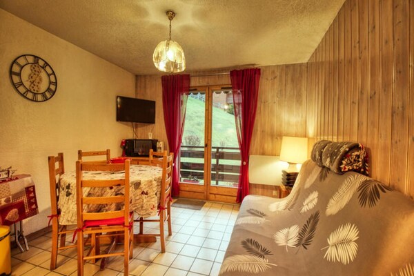 Knus appartement op de 1e verdieping in het hart van Morillon, vlakbij de skilift - thumbnail 2