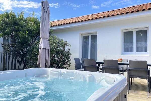 Villa Tanzanie: 10-persoons appartement in bosrijk Notre-Dame-de-Monts - thumbnail 3
