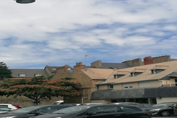 Zonnig appartement op 65m² met zeezicht en groot terras in Pléneuf-Val-André - thumbnail 2
