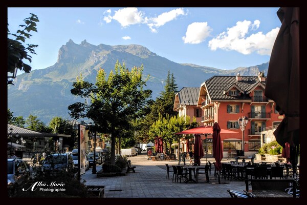 Modern appartement 6p in Saint-Gervais-les-Bains met balkon en bergzicht - thumbnail 1