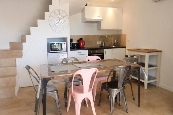 Luxueus gerenoveerd appartement met 2 slaapkamers op Domaine Font Mourier, 3 km van zee - thumbnail 6