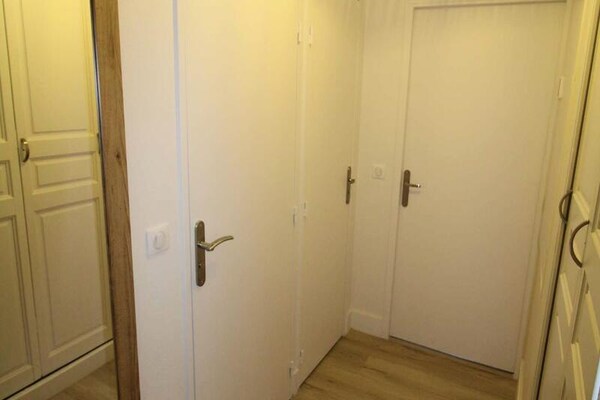 Knus appartement op de begane grond met tuin, op 150m van het strand - thumbnail 6