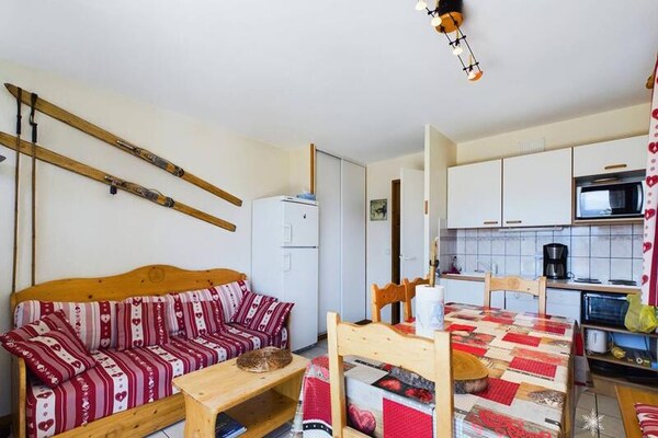 Appartement 6 pers. op 300m van de pistes in Montvalezan met terras op het zuiden - thumbnail 4