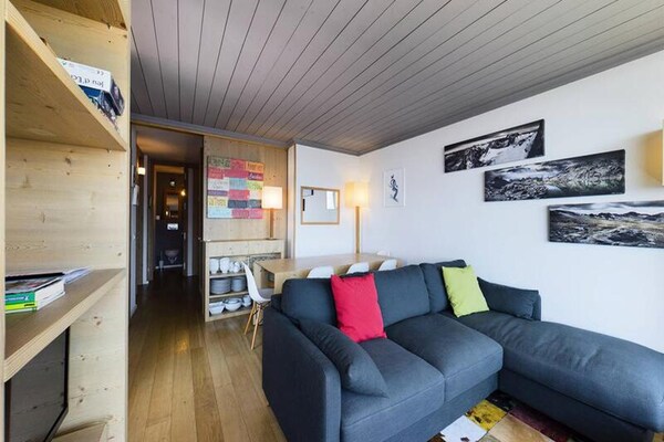 Authentiek 6-persoons appartement op de topverdieping, 150m van de piste - thumbnail 2