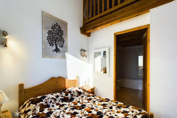 Ruim 10-persoons appartement in Montvalezan, 150m van de skilift - thumbnail 1