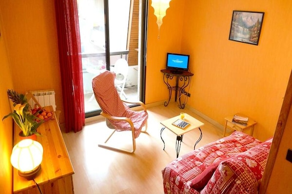 Studio met balkon in centrum Bagnères-de-Luchon, vlakbij de gondel - thumbnail 4