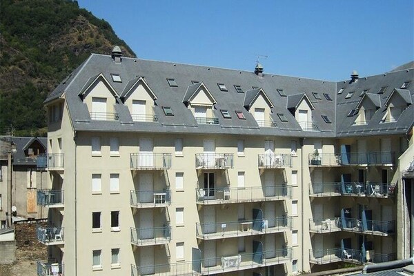 Zonnig appartement op de 5e verdieping met bergzicht en balkon in Bagnères-de-Luchon - thumbnail 5