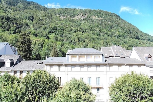 Zonnig appartement in Bagnères-de-Luchon met tuin op het zuiden - thumbnail 3