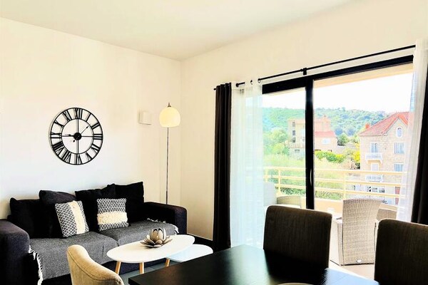 Licht appartement in Propriano met airco, vlakbij centrum en strand - thumbnail 2