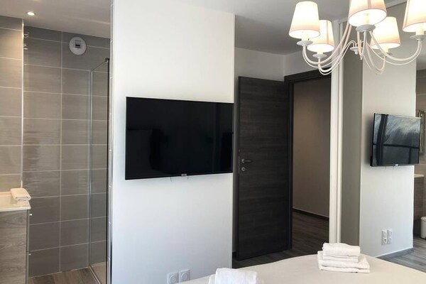 Luxe strandappartement met 3 suites en panoramisch zeezicht in Propriano - thumbnail 5