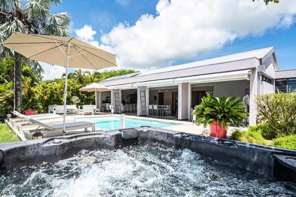 Villa Azur: Eigentijds appartement met privézwembad in Saint-François - thumbnail 1