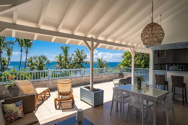 Villa Blue Horizon: Creools appartement met zeezicht in Saint-François, Guadeloupe - thumbnail 3