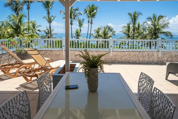 Villa Blue Horizon: Creools appartement met zeezicht in Saint-François, Guadeloupe - thumbnail 4