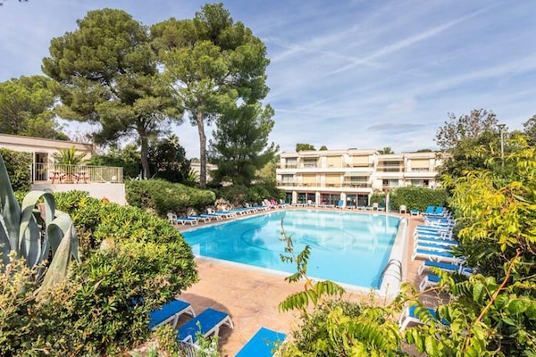 Familieappartement met tuinzicht op 300m van de baai in Saint-Raphaël - thumbnail 3