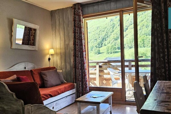 Knus appartement met balkon en bergzicht in Saint-Sorlin-d'Arves - thumbnail 3