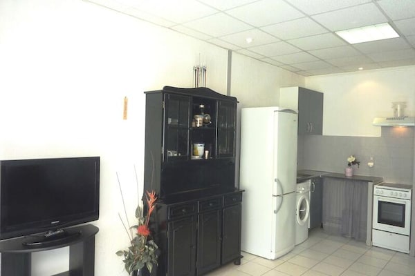 Résidence Phocéa: modern appartement met airco, 200m van het strand van Marseillan - thumbnail 5
