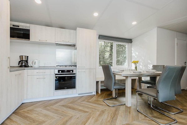 Gelijkvloers appartement voor 6 personen met tuin op vakantiepark in Turnhout - thumbnail 5