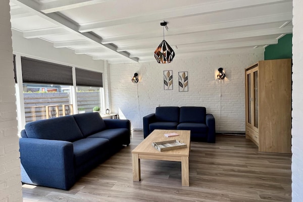 Vrijstaande bungalow De Schelp 21 bij speeltuin in Sint Maartenszee - thumbnail 2