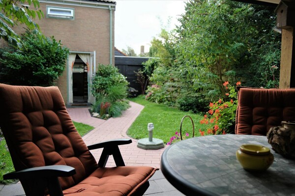 Gezellig zomerhuis in Petten: rust, bos & strand op 400 meter - thumbnail 4