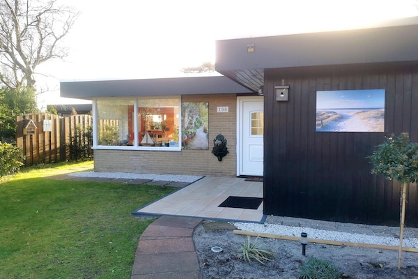 Wildrijk 108: Gerenoveerd vakantiehuis met tuin, 4 min van zee - thumbnail 1
