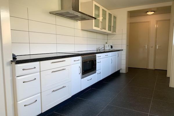 Vrijstaande kustbungalow Zeewaard 14 met grote omheinde tuin in Sint Maartenszee - thumbnail 5