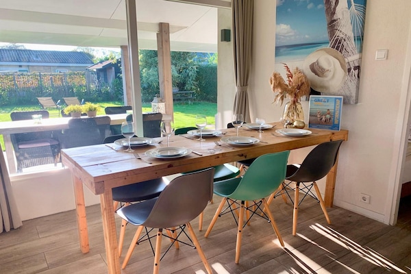 Vrijstaande vakantiebungalow met veranda en omheinde tuin in Sint Maartenszee - thumbnail 3