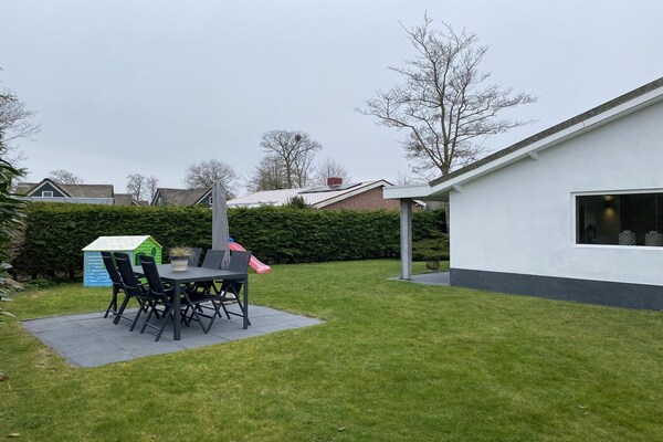 Vrijstaande bungalow Zeewaard 37 – rustig park, airconditioning, huisdieren welkom - thumbnail 5