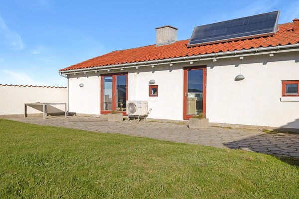 Vrijstaand vakantiehuis op 250m van zee met panoramisch uitzicht bij Løkken - thumbnail 2
