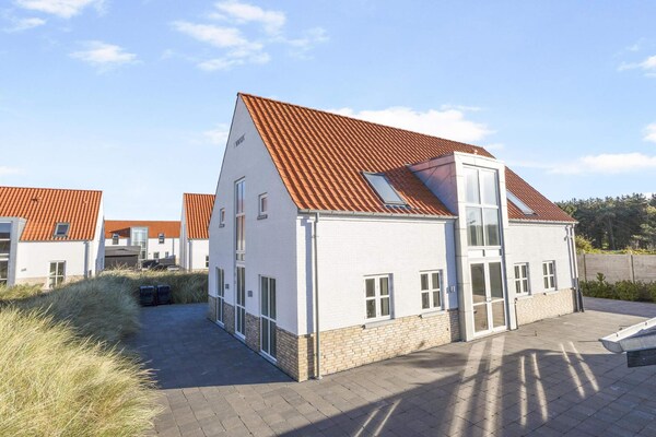 Ruim vakantiehuis voor 10 personen op 750 meter van de zee in Løkken - thumbnail 1