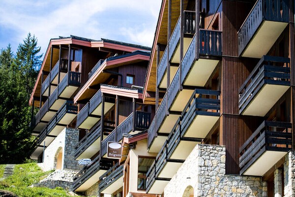 Authentiek appartement in Courchevel 1550, direct aan de piste - thumbnail 2
