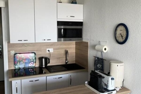 Elegant appartement met zeezicht en zwembad in Frontignan - thumbnail 4