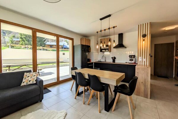 Ruim appartement direct aan de piste in La Féclaz, 7 personen - thumbnail 5