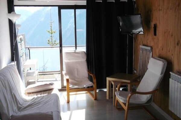 Zonnige 6-persoons studio met balkon op loopafstand van de pistes in Orcières - thumbnail 4