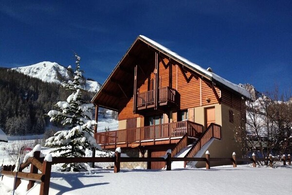 Chalet Crocus: Ruim appartement voor 12 personen op 50m van de piste in Réallon - thumbnail 1