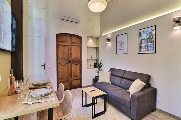 Duplex vol charme in hartje Aix-en-Provence – 45 m² puur genot voor 2 - thumbnail 3