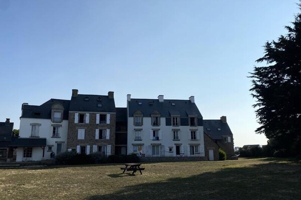 Authentiek appartement voor 7 personen bij de haven, op 300m van het strand - thumbnail 5
