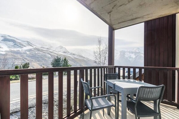 Ruim appartement voor 8 personen aan de voet van de Pyreneeën in Germ - thumbnail 3