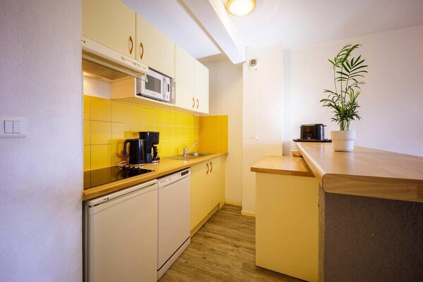 Ruim appartement voor 10 personen aan de voet van de Pyreneeën in Germ - thumbnail 5