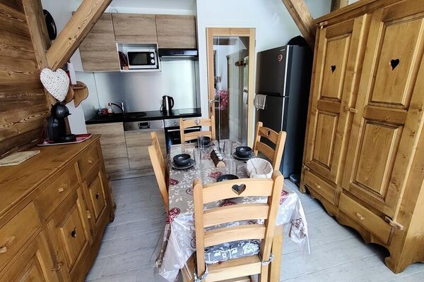 Knusse studio voor 4 personen met balkon op het zuiden in Puy Saint Vincent - thumbnail 3
