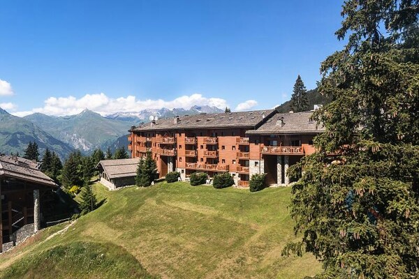 Appartement 6p met uitzicht op Mont Blanc, nabij pistes Arc 1800 - thumbnail 1