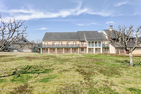 Gezellig appartement aan de Dordogne met zwembad in Argentat - thumbnail 2