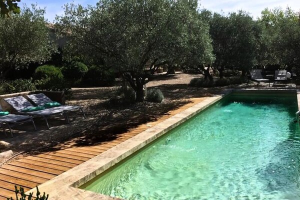 Architectenhuis Lauris: 4 suites, verwarmd zwembad, nabij Lourmarin - thumbnail 1