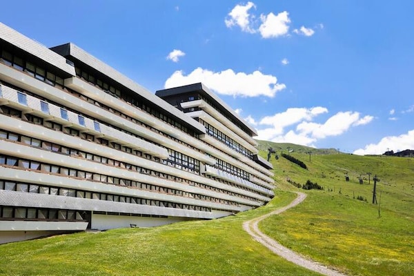 Authentiek appartement voor 6 personen, direct aan de piste in Les Menuires - thumbnail 2