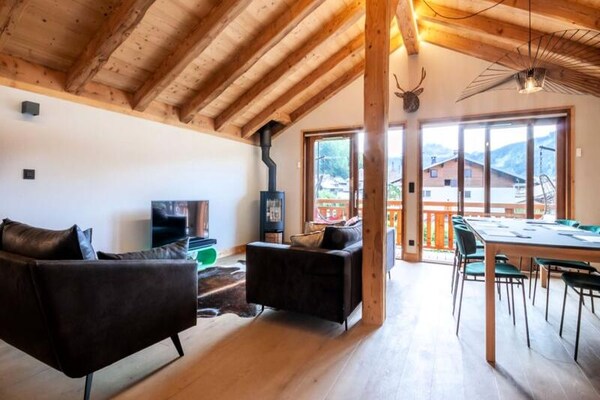 Modern chalet in Montriond met 4 slaapkamers, dichtbij skigebied Portes du Soleil - thumbnail 3
