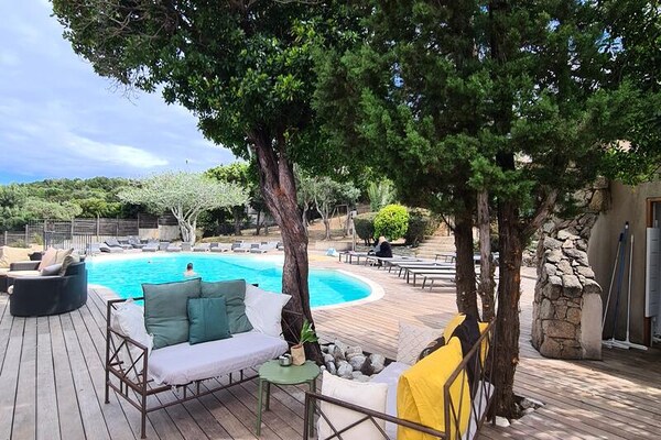 Appartement aan de Golf van Porto Vecchio met zeezicht en zwembad - thumbnail 3