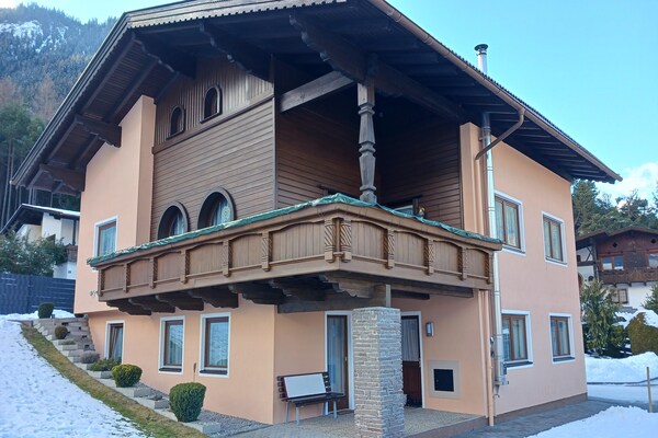 Op 1 km van het centrum: gezellig appartement in Sautens - thumbnail 1