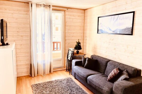 Sfeervol appartement in hartje Valberg, 200m van de pistes - thumbnail 2