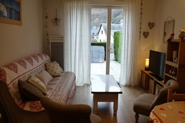 Ruim appartement voor 8 personen met tuin en bergzicht in Vignec - thumbnail 3